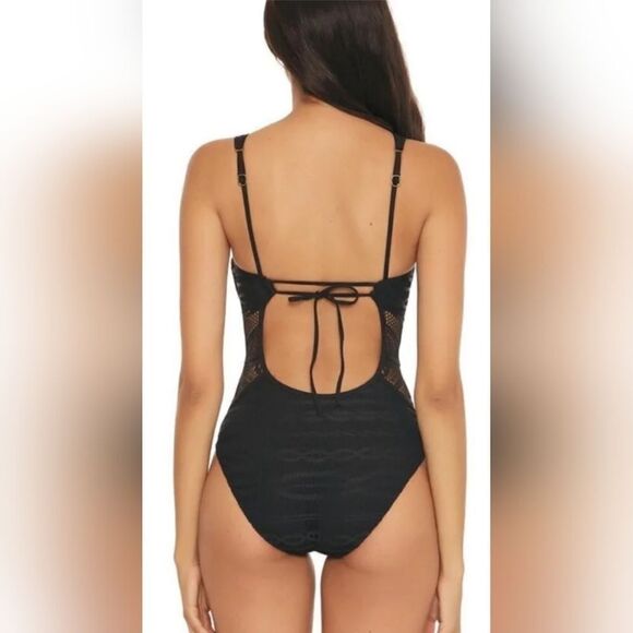 BECCA Color Play Savannah Crochet One Piece Swimsuit NWOT size Small Black - Picture 2 of 5